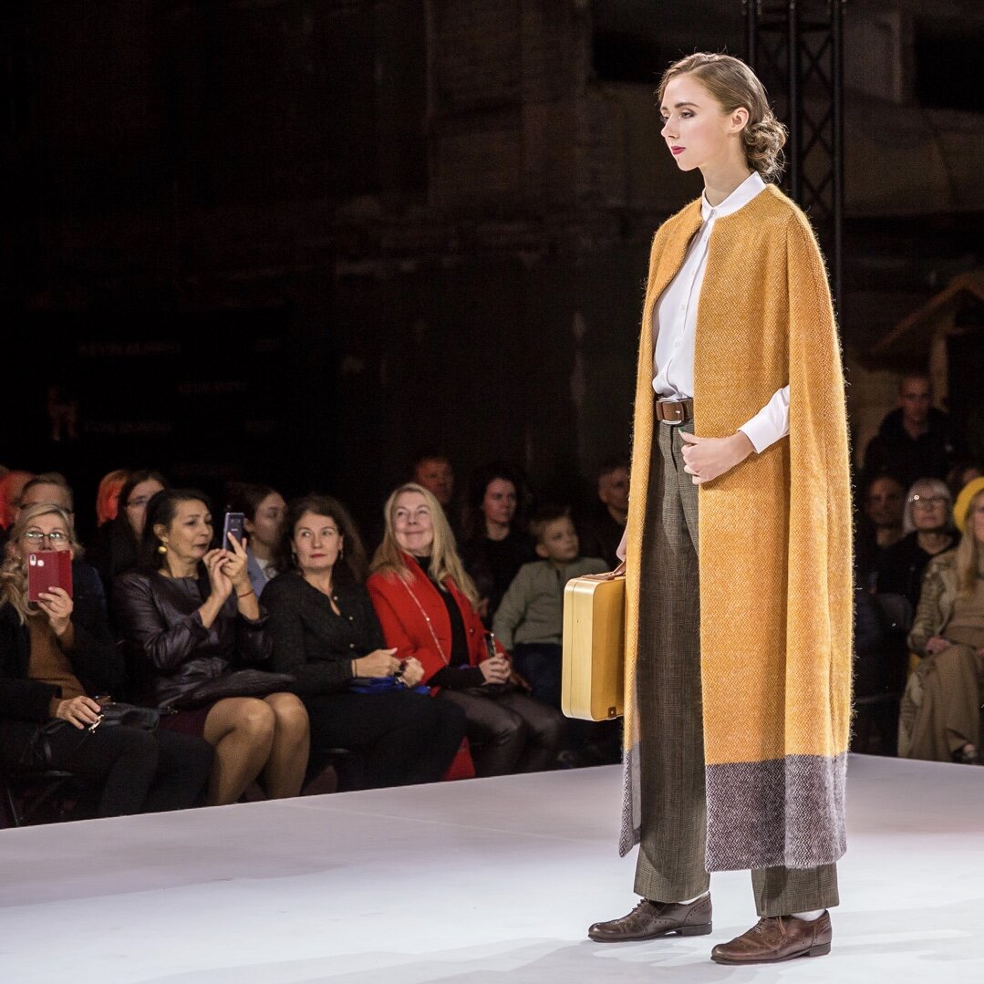 Amber cape