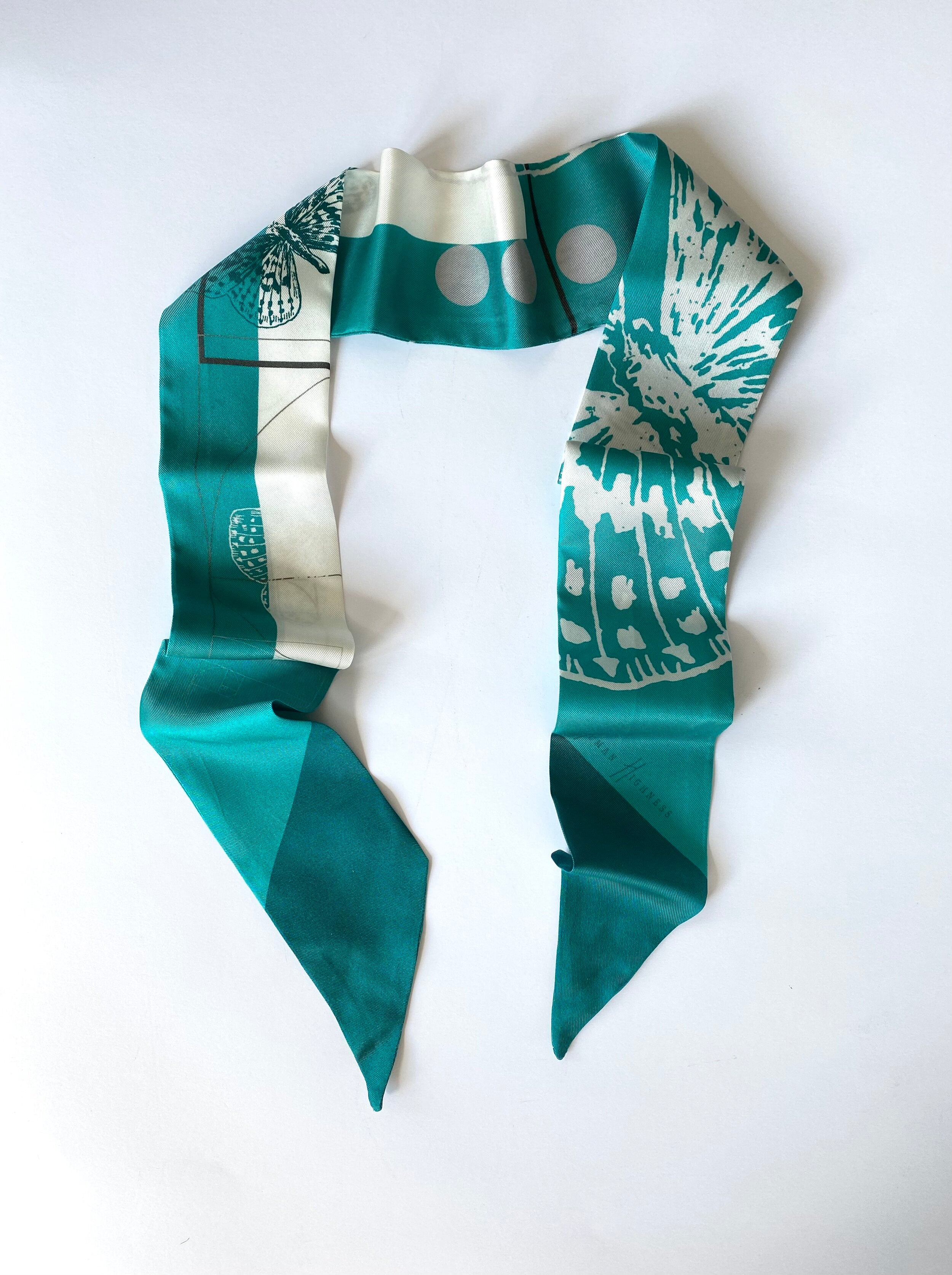 Soul Catcher Silk Twilly