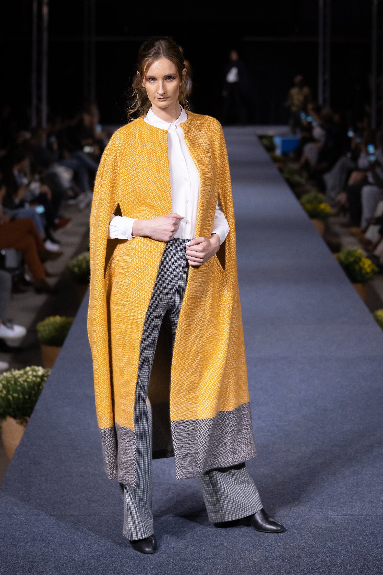 Amber cape
