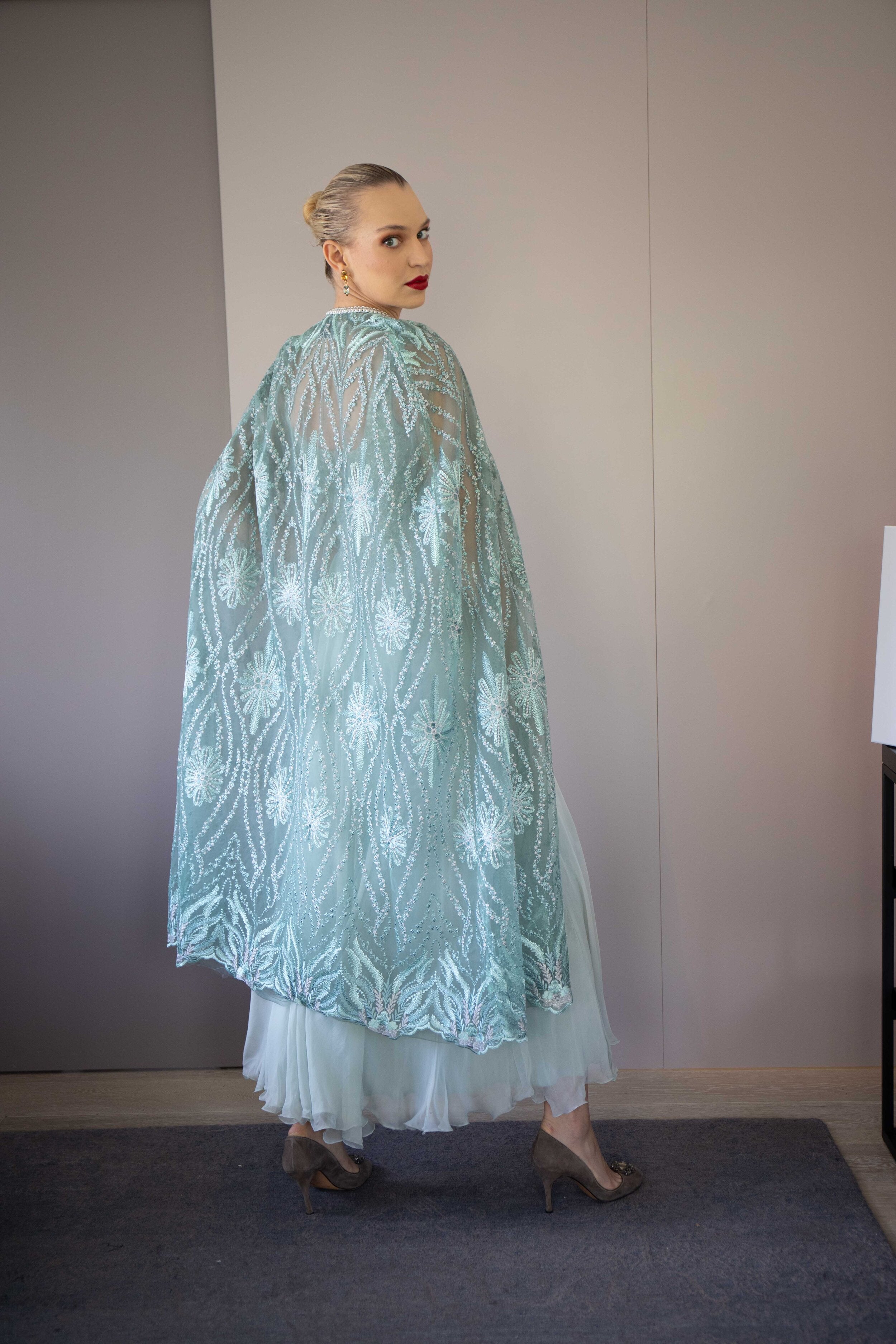 Flora lace cape