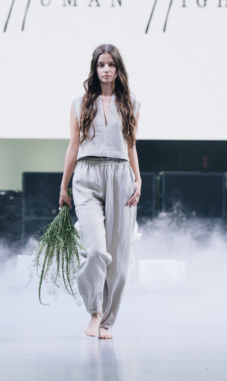 Tapered Linen pants